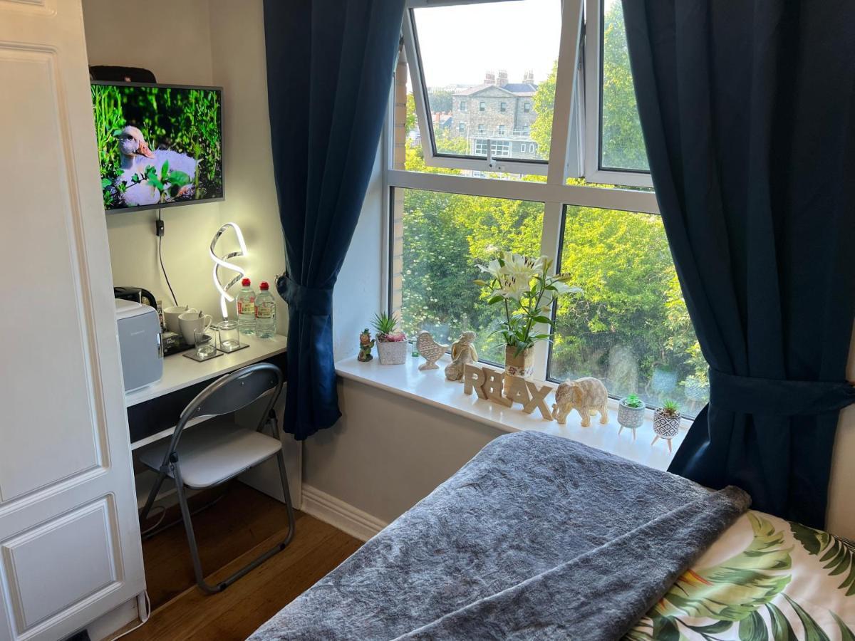 Dublin Double Room Екстериор снимка